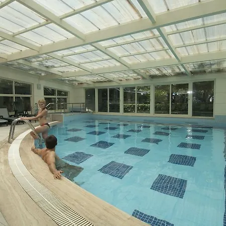 Trendy Adults Only Otel Side