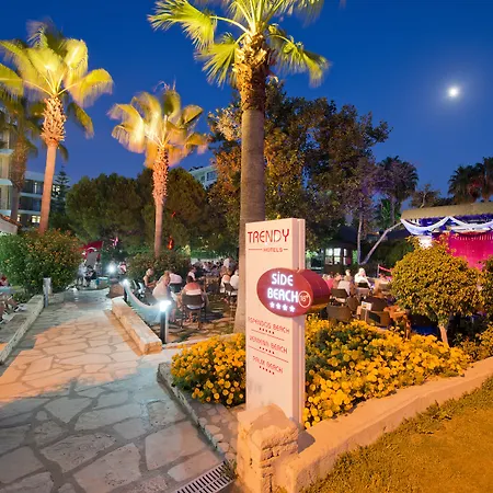 Trendy Adults Only Otel Side